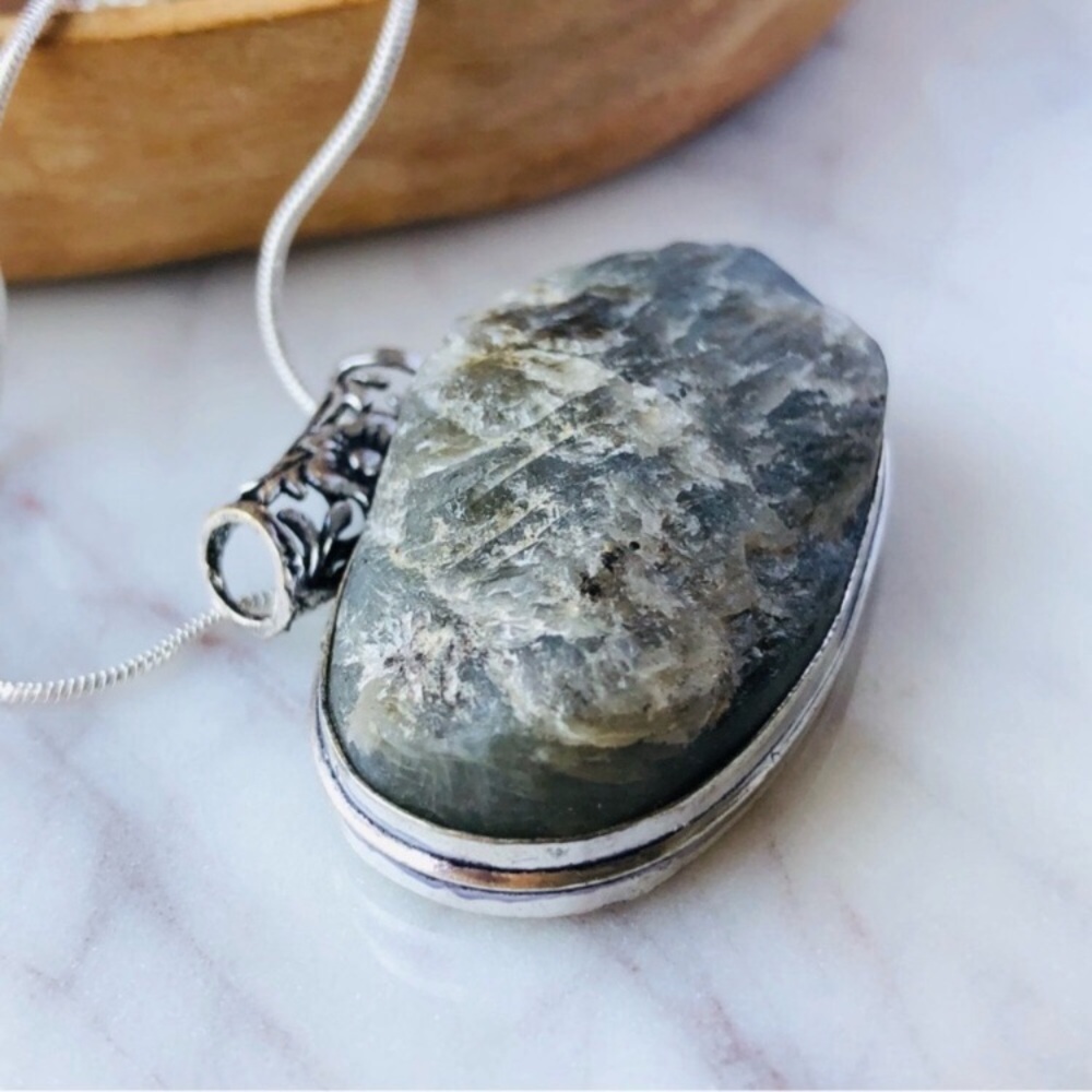 Silver Plated Labradorite Stone Statement Boho Ne… - image 4